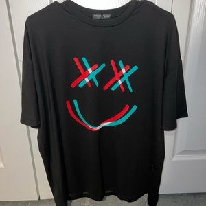 Oversized shein T-shirt. Never worn. Size small